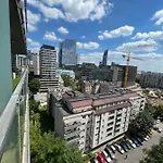 Ξενοδοχείο με διαμερίσματα Platinum Towers 4*