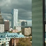 Ξενοδοχείο με διαμερίσματα Platinum Towers