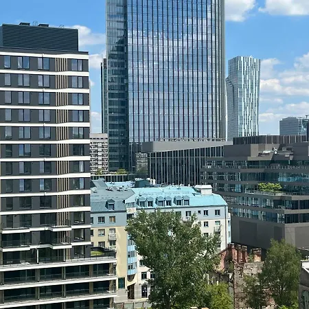 Ξενοδοχείο με διαμερίσματα Platinum Towers 4*