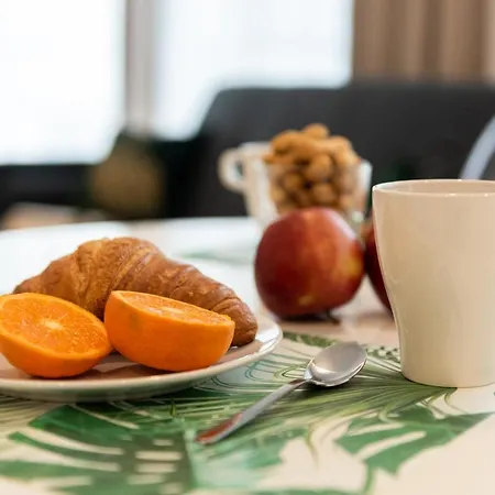 Apartahotel Platinum Towers 4*