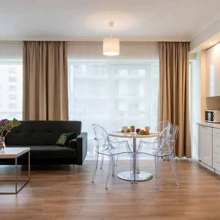 Platinum Towers 4* Varsovia