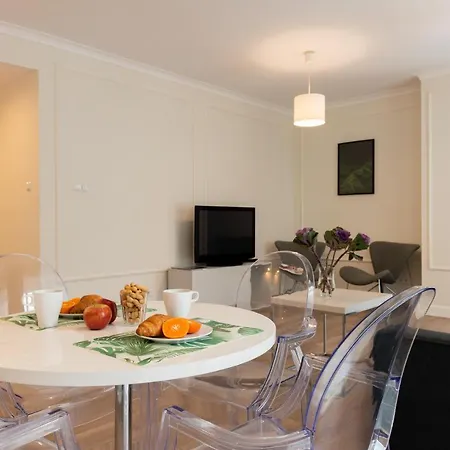 Platinum Towers Central Aparthotel 3*