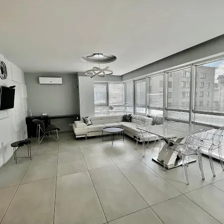 מלון דירות Platinum Towers 4*