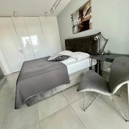 Platinum Towers 4* Varsovia