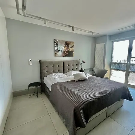 Apartahotel Platinum Towers Varsovia