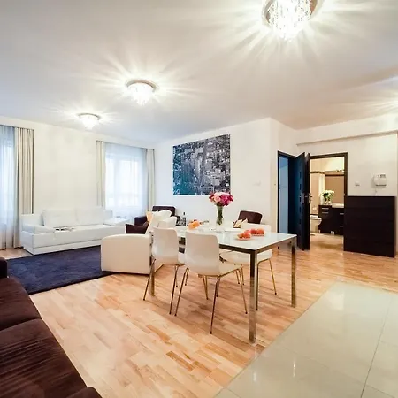 Aparthotel Platinum Towers Central 3*