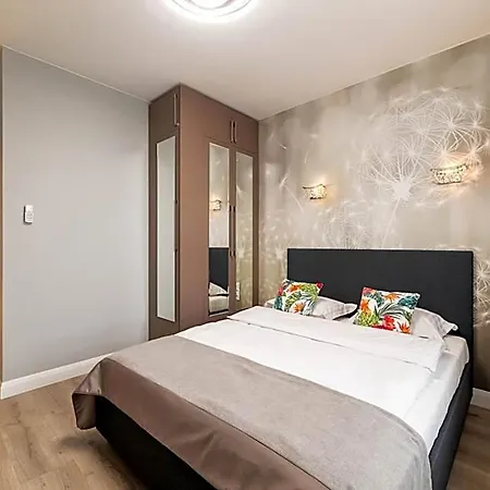 Aparthotel Platinum Towers 4*