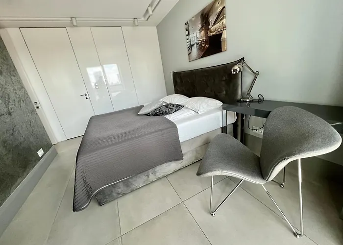 Platinum Towers 4* Warschau