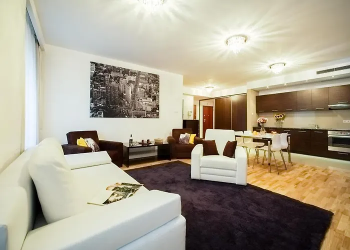 Aparthotel Platinum Towers 4*