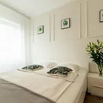 Platinum Towers 4*